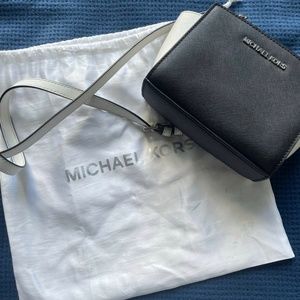Michael Kors Crossbody